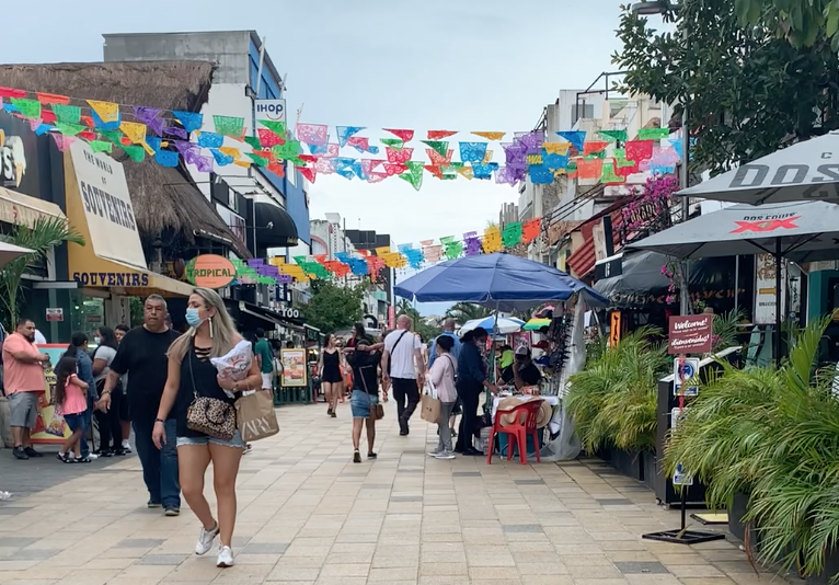 HOW TO THRIVE IN PLAYA DEL CARMEN...ONCE YOU GET THERE!